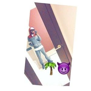 Meet your Posher, X-xávier